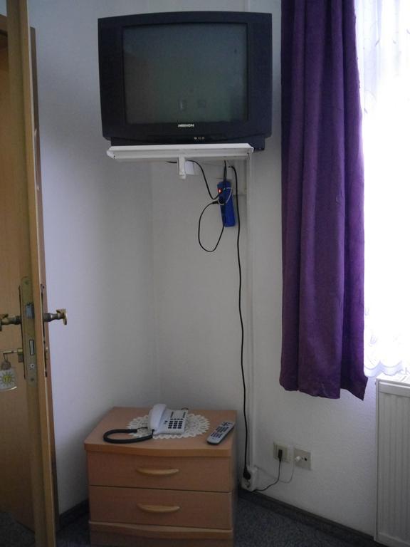 Hotel Zur Sonne Cottbus Room photo